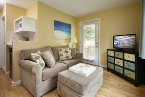 Sebe Cottage 1 Bedrooms | Living area