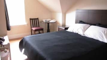 Room, 1 Queen Bed, Non Smoking | Free WiFi