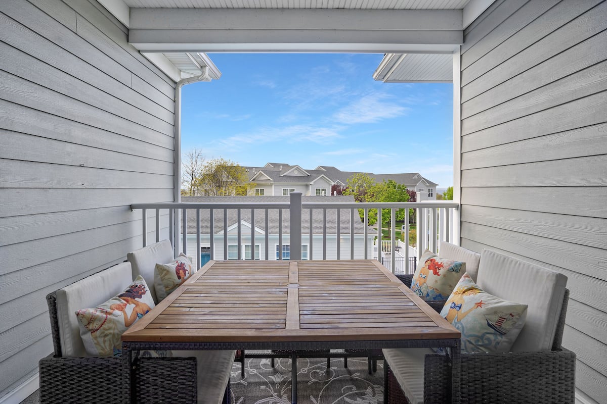 Condo | 2 bedrooms, iron/ironing board, free WiFi