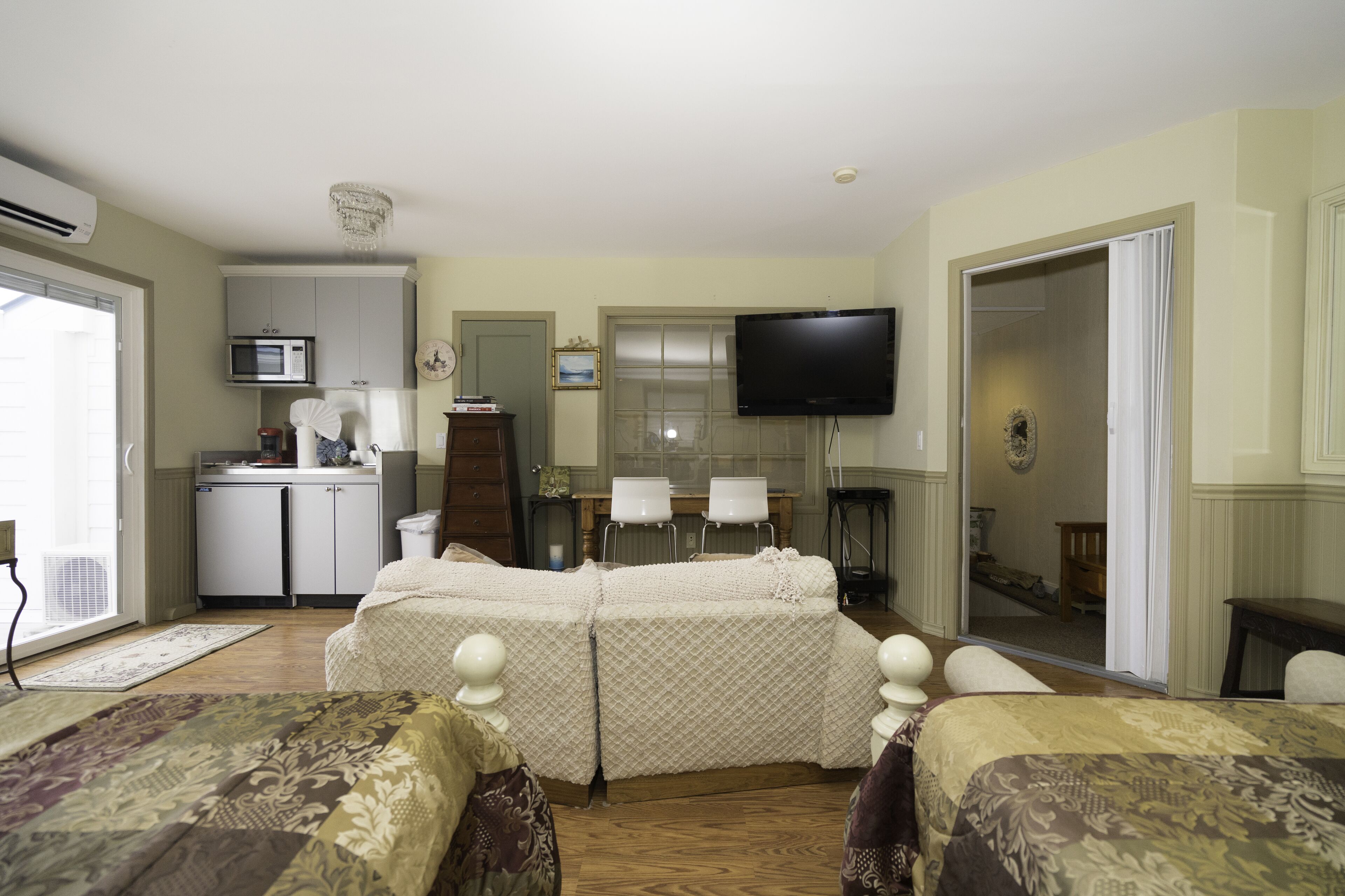 deluxe studio, 2 queen beds | individually decorated, individually furnished, iron/ironing board