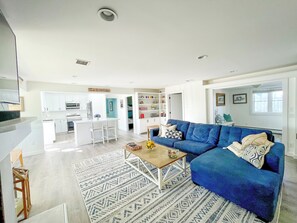 TV - The Montauk Soundview (Montauk)