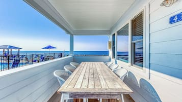 Ferienhaus, 2 Schlafzimmer (Waterfront) | Bügeleisen/Bügelbrett, kostenloses WLAN, Bettwäsche