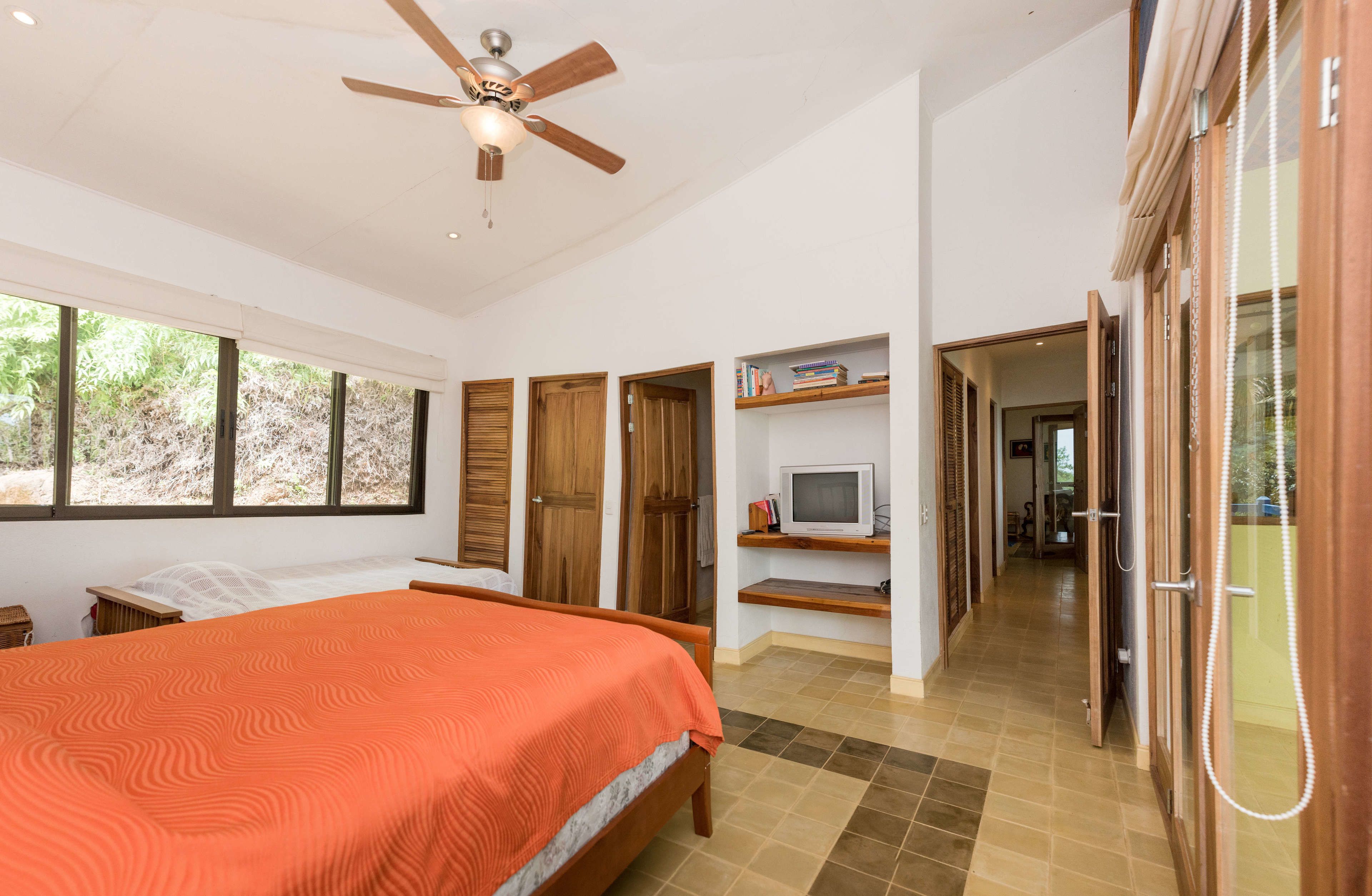 Rumah Klasik, 2 kamar tidur, hot tub, pemandangan samudra | Tempat tidur lipat/tambahan dan seprai linen