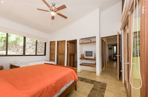 Classic House, 2 Bedrooms, Hot Tub, Ocean View | Rollaway beds, bed sheets - Portasol Living (Savegre)