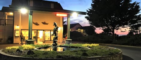 Façade de lâhĂ©bergement - soirĂ©e/nuit