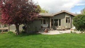 Property grounds - Windermere Lakeside B&B (Windermere)