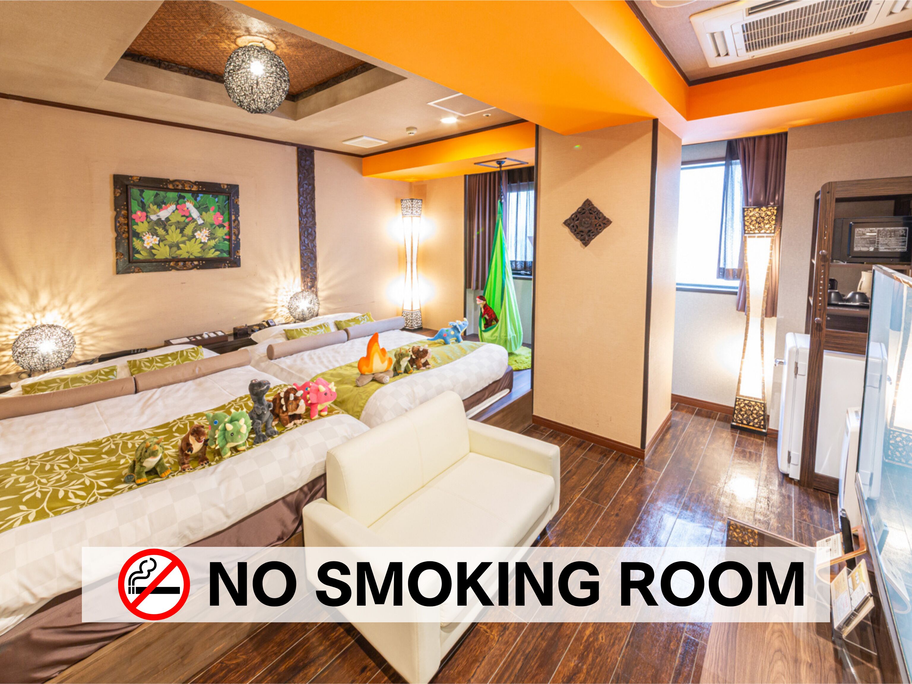 Familiekamer, 2 tweepersoonsbedden, niet-roken (Hammock) | Donsdekens, een kluis op de kamer, een bureau, verduisterende gordijnen