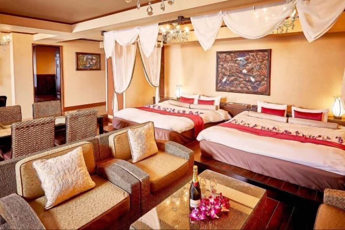 1 Schlafzimmer, Daunenbettdecken, Zimmersafe, Schreibtisch
