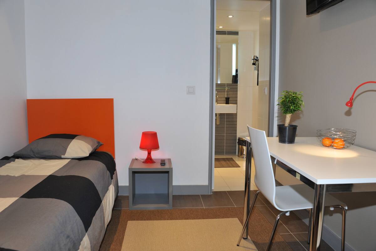Studio Deluxe, 1 lit une place