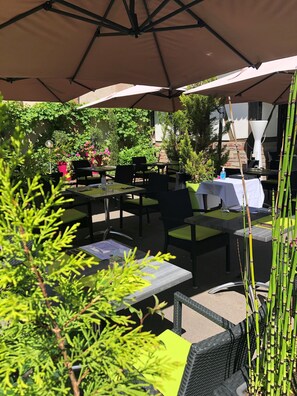 Lunch and dinner served, French cuisine - Hôtel au Boeuf (Blaesheim)