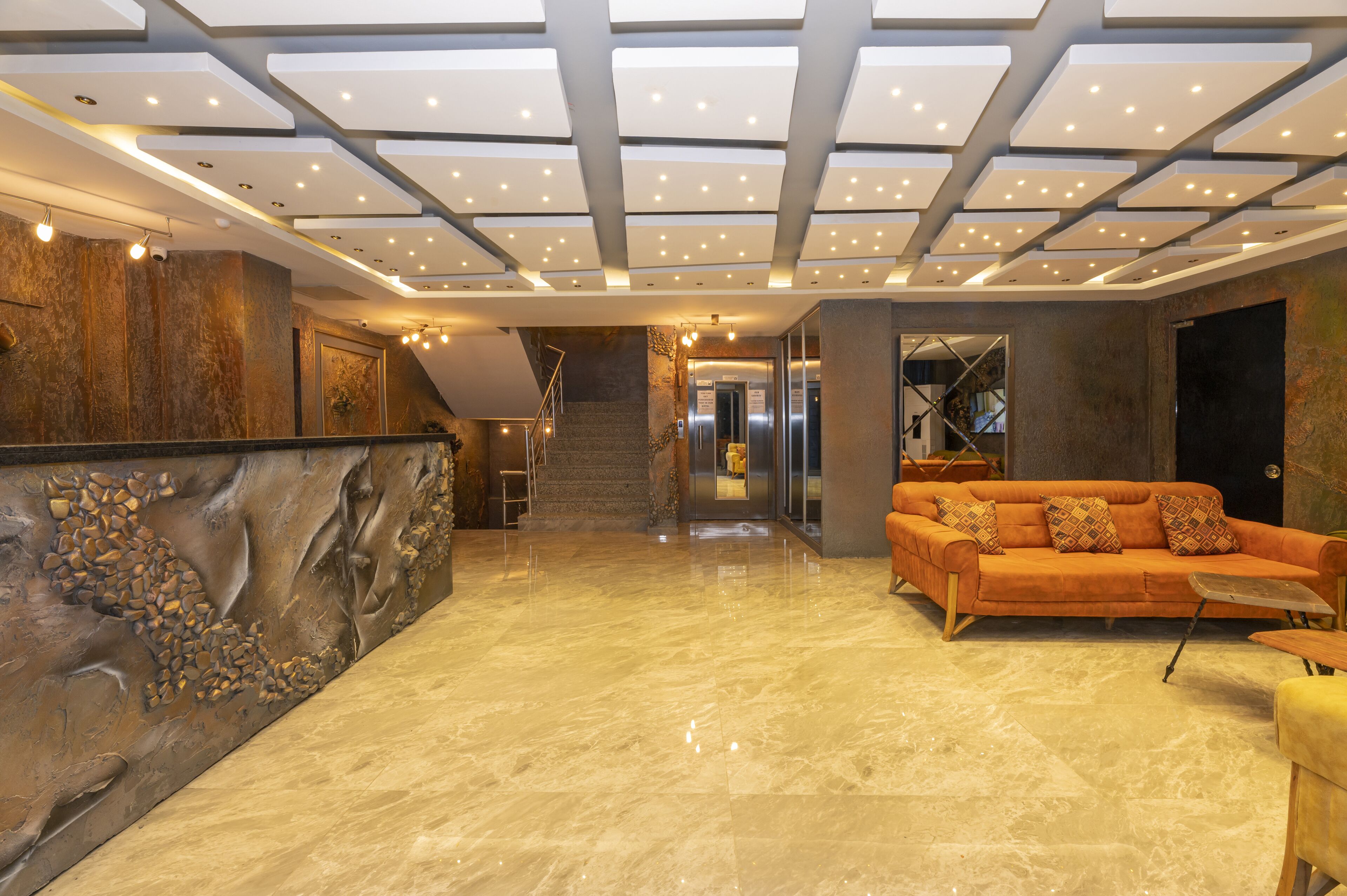 Photo - White Palace Hotel