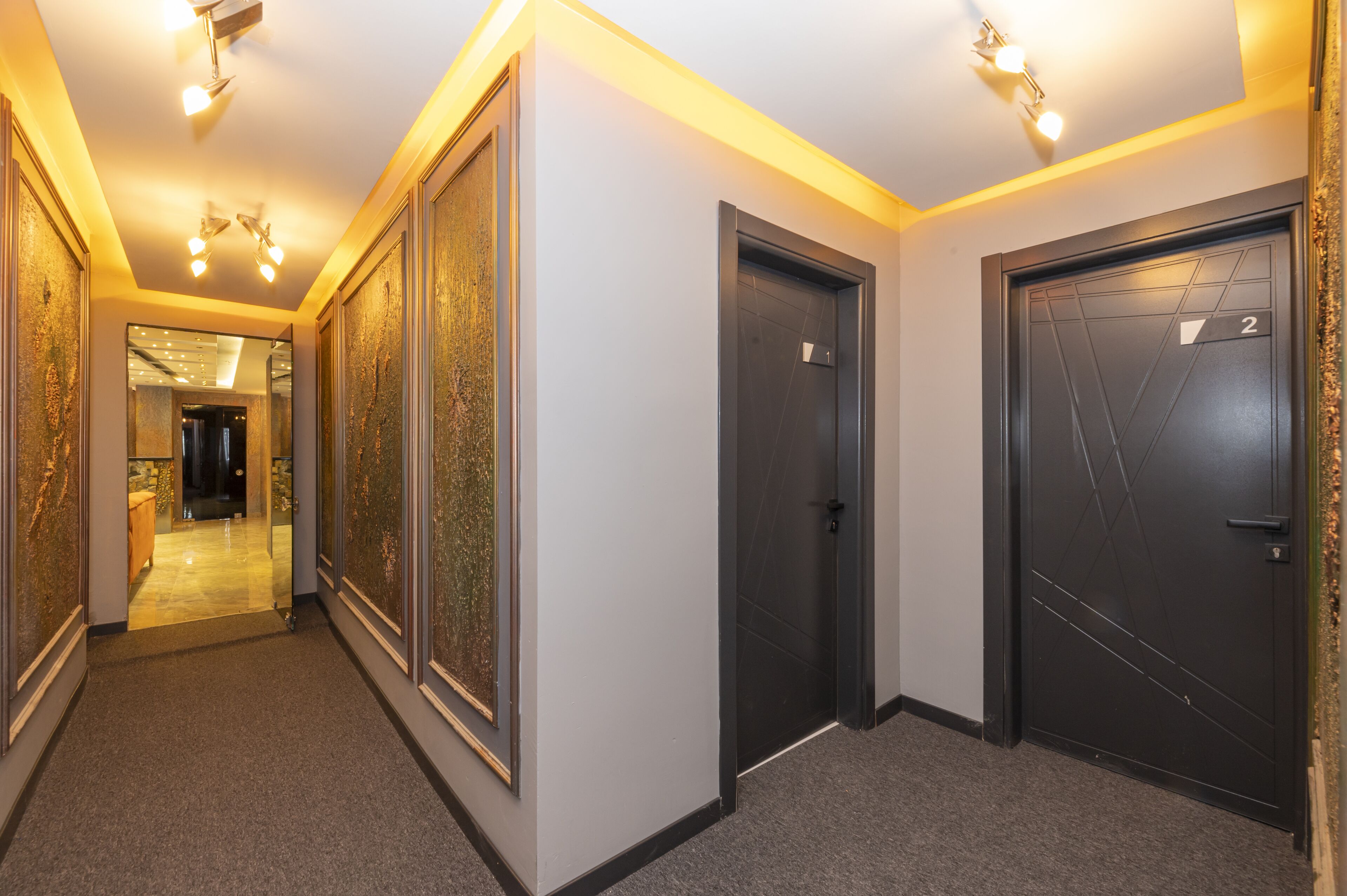 Photo - White Palace Hotel