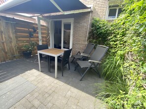 Chambre Deluxe double, salle de bain privée, vue sur le jardin | Terrasse/patio