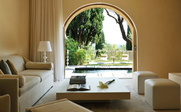 Habitación (Muse) | Área de sala de estar