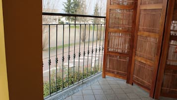 Deluxe Double Room, 1 Bedroom, Balcony, Garden View | Balcony