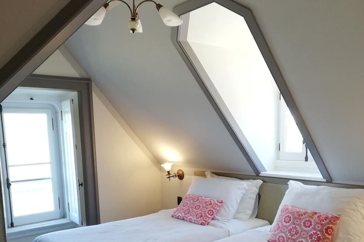 Suite familiar | 1 habitación, caja de seguridad en la habitación y insonorización