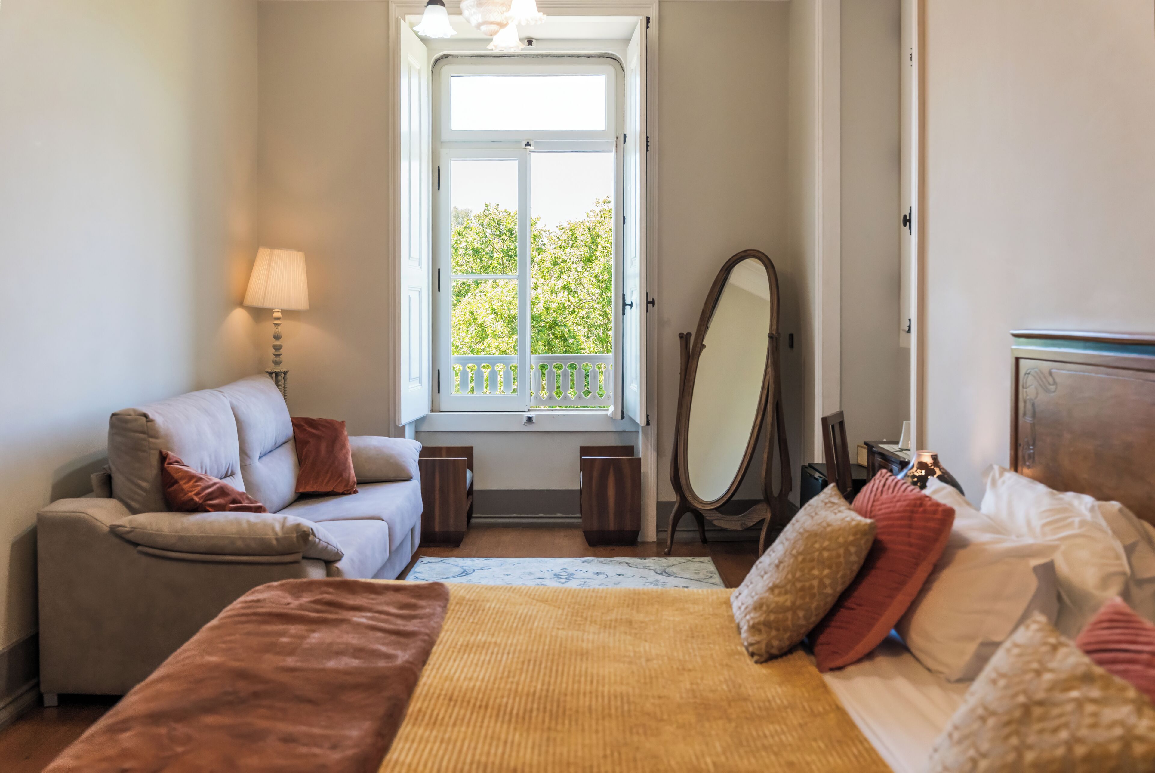 Superior Double or Twin Room | In-room safe, soundproofing, iron/ironing board (on request), free WiFi