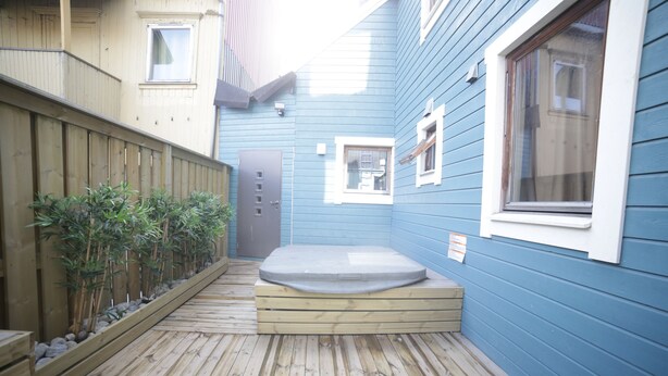 Unclassified image, 1 of 64, button - Tromso Activities Hostel (Tromsø)