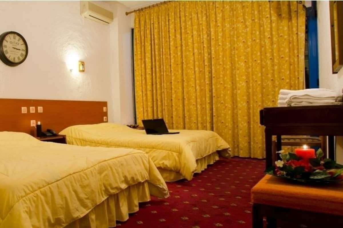 Habitación familiar, vistas al mar | Camas supletorias y wifi gratis