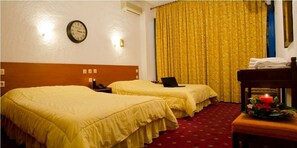 Family Room, Sea View | Rollaway beds, free WiFi - Oscar Hotel (Igoumenitsa)