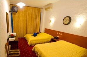 Rollaway beds, free WiFi