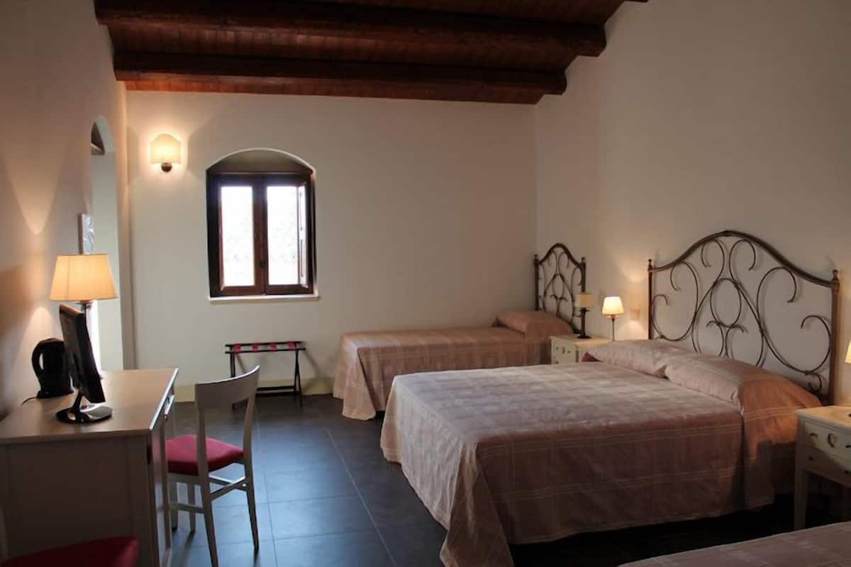 Superior Quadruple Room, 1 Bedroom, Garden View, Annex Building | Premium bedding, minibar, in-room safe, desk