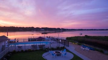 Seasonal outdoor pool, open 9:00 AM to 8:00 PM, free cabanas