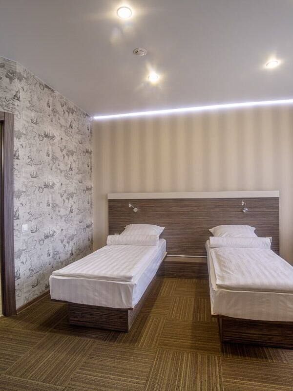 Superior Double or Twin Room | 1 bedroom, minibar, in-room safe, laptop workspace