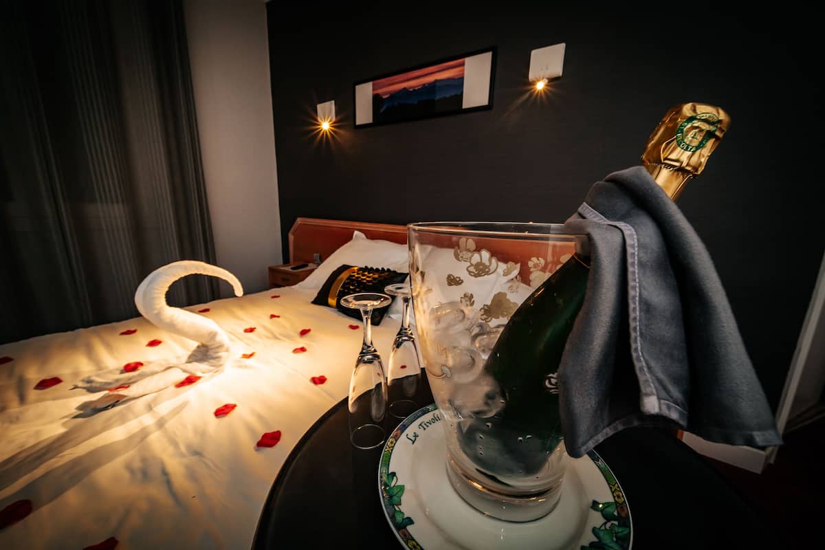 Klassieke kamer, toegankelijk voor mindervaliden | Luxe beddengoed, een kluis op de kamer, individueel gedecoreerd