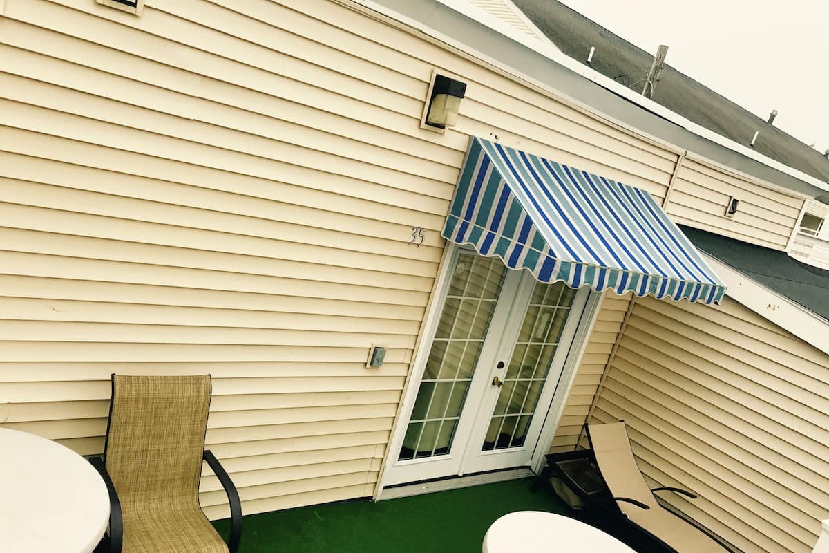 Standard Room, 2 Queen Beds with Sofabed, Patio | Terrasse/Patio