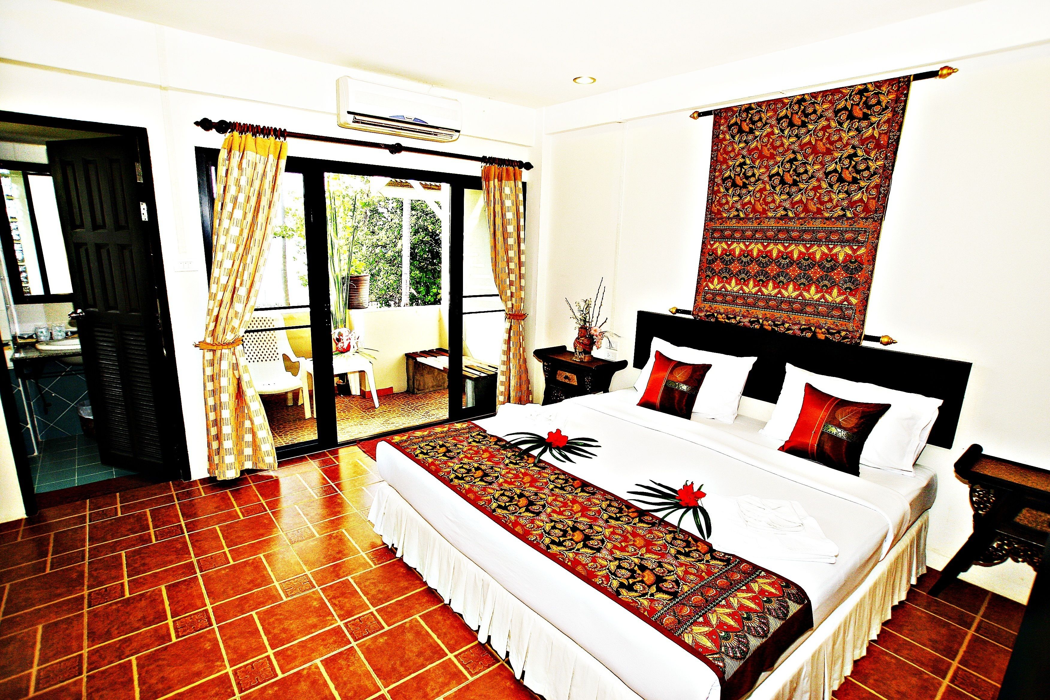 deluxe double room, sea view | in-room safe, desk, blackout curtains, free wifi