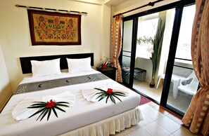 Deluxe Double Room (Air-Condition) | In-room safe, desk, blackout drapes, free WiFi - Aloha Lanta (Ko Lanta)