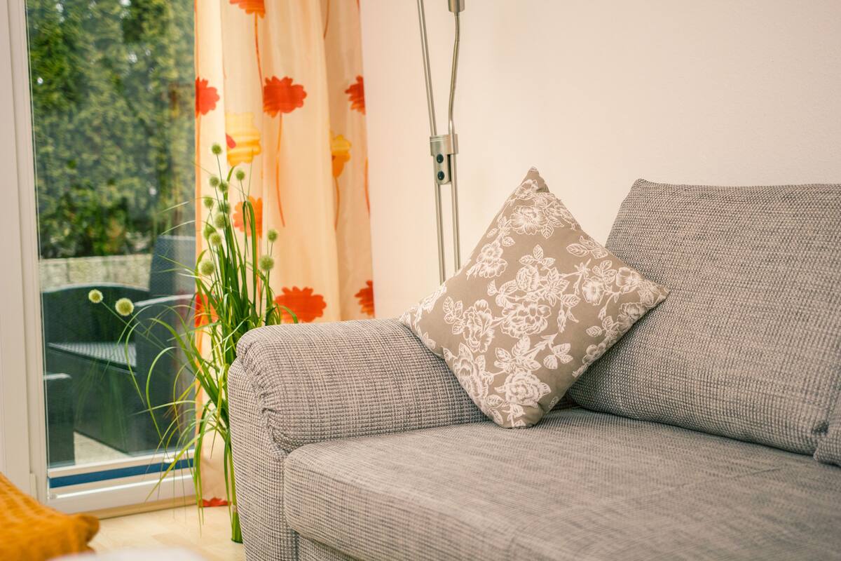 2 bedrooms, premium bedding, in-room safe, desk