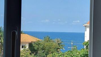 Dormitori compartit superior | Terrassa o pati