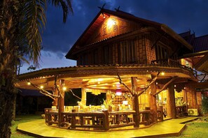 Sjálfsafgreiðslustöð fyrir innritun/brottför