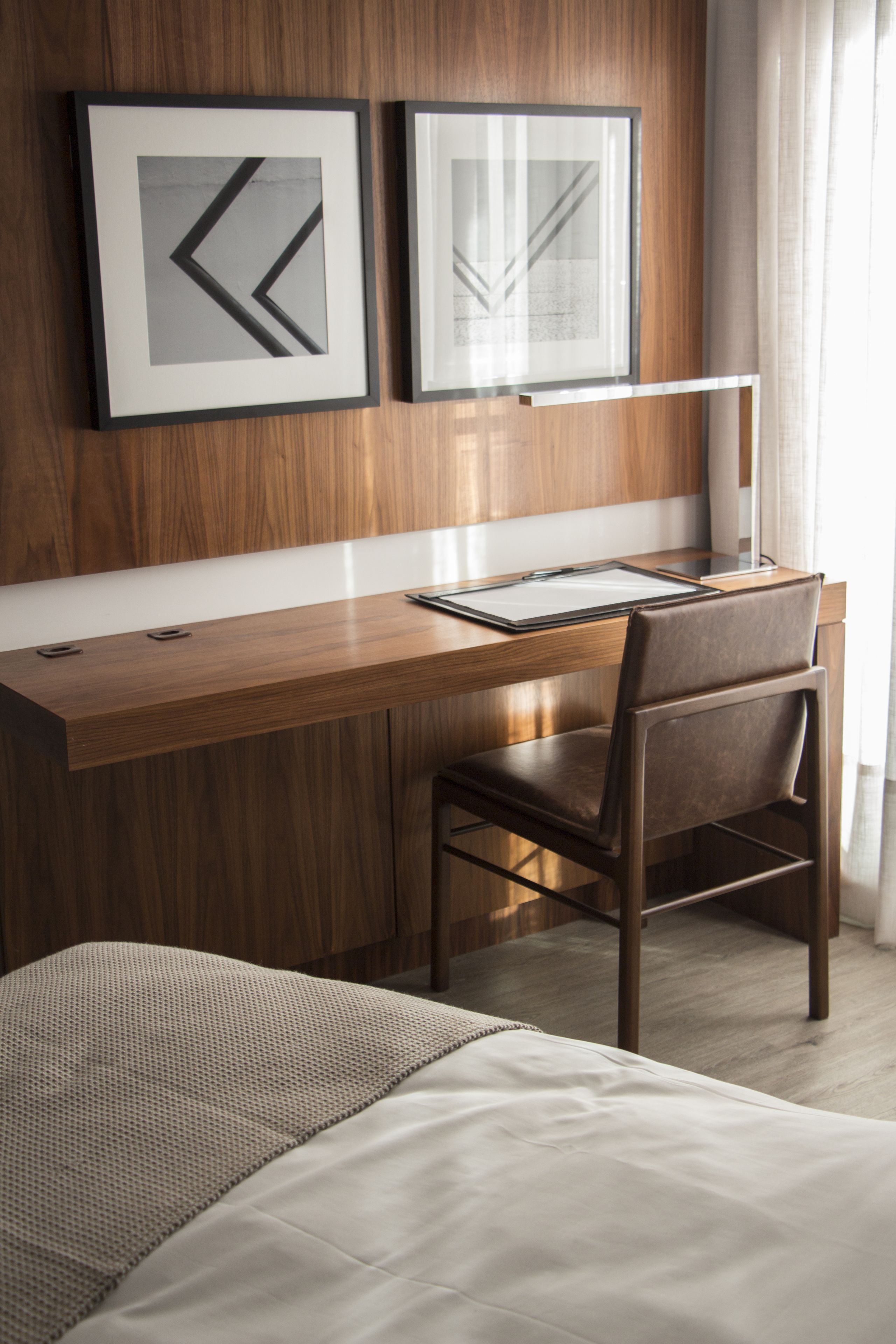 max | premium bedding, in-room safe, desk, blackout curtains