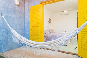 QUARTO TRIPLO COM VARANDA | Lanai