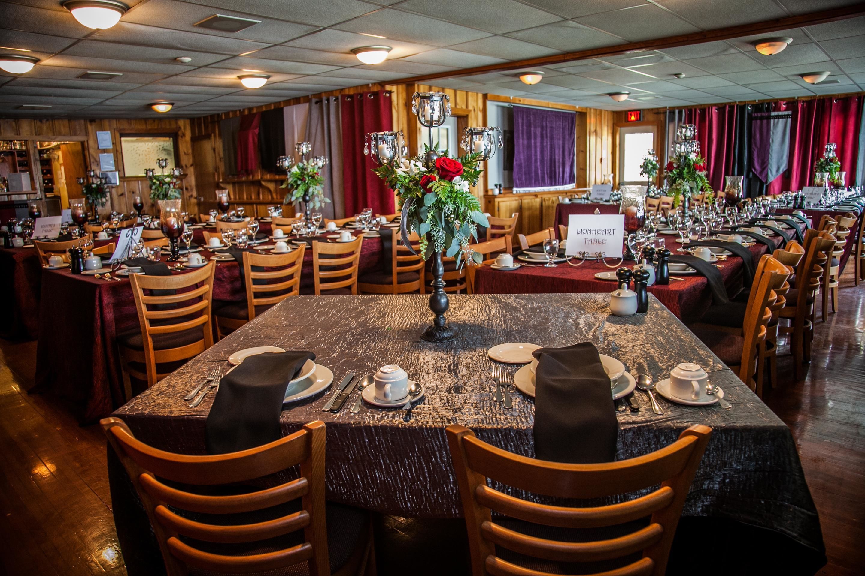 breakfast, lunch and dinner served