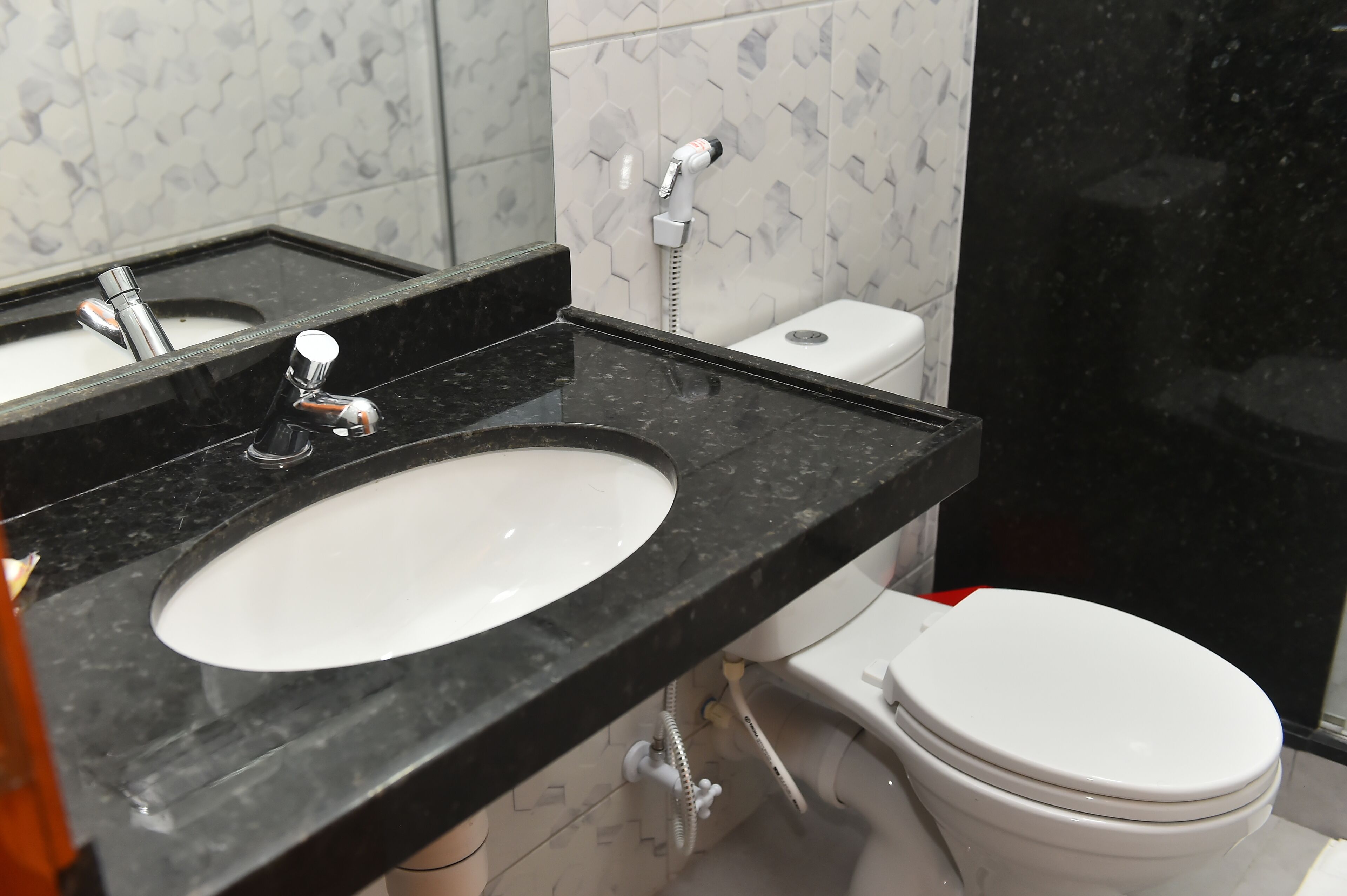 shower, free toiletries, towels, soap