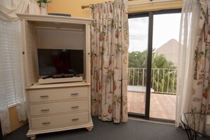 Suite, 2 Bedrooms, Kitchen | View from room