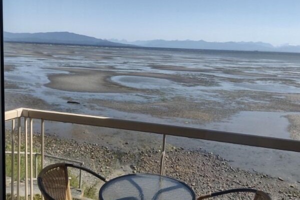 Two Bedroom Oceanfront - Sleeps 6 | Iron/ironing board, WiFi (free), individually decorated