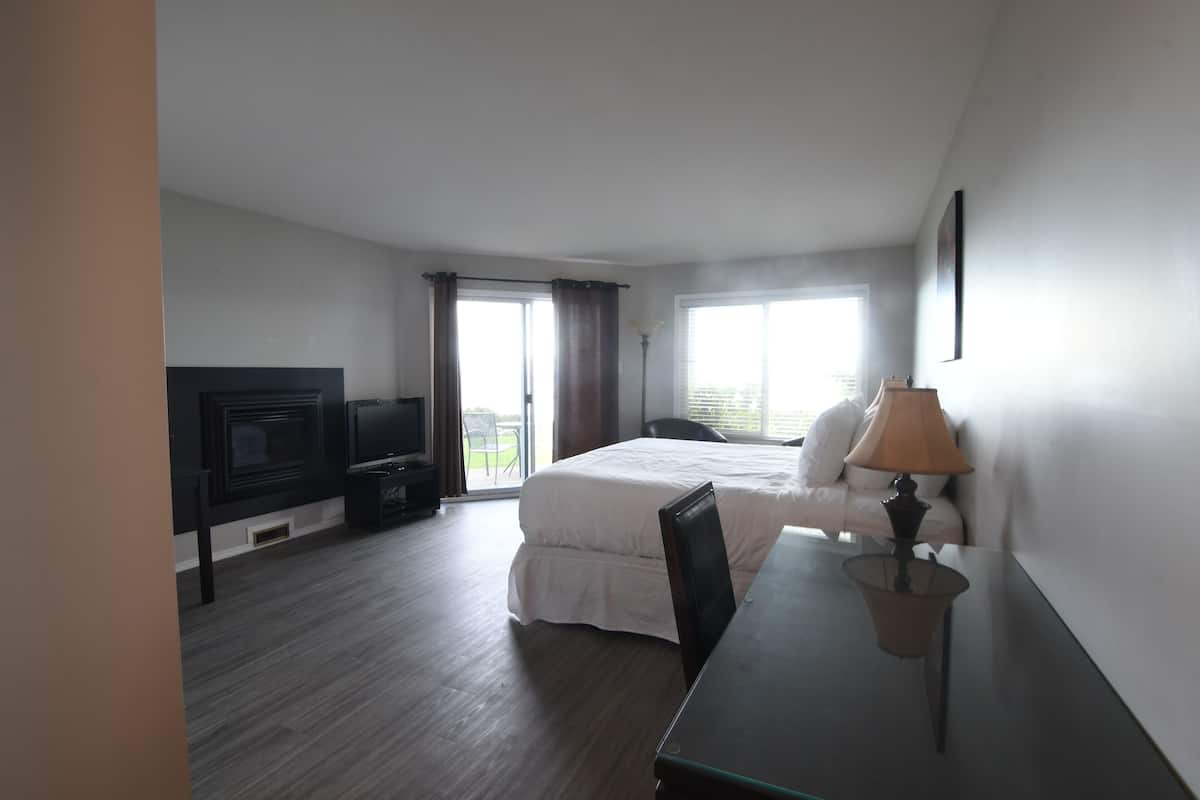 Estudio, 1 cama de matrimonio, vistas al mar | Decoración individual y mobiliario individual