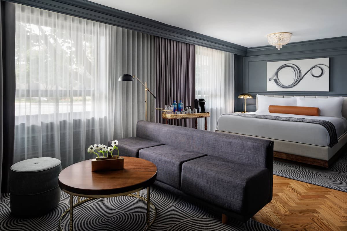 Junior Suite, 1 King Bed
