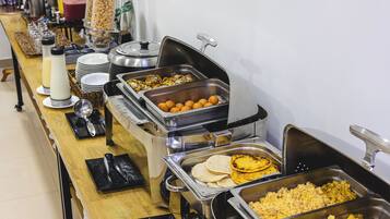 Free daily buffet breakfast