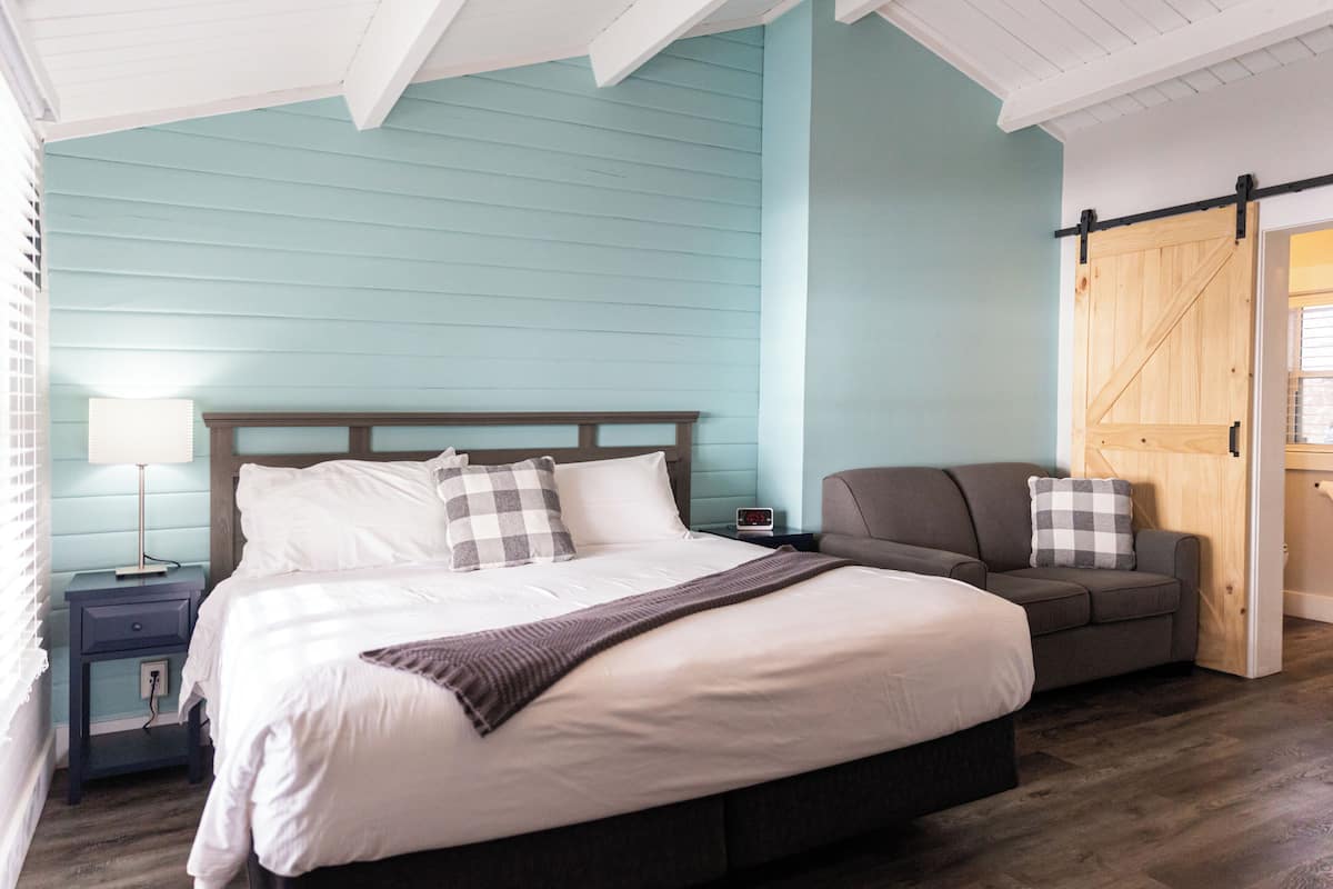 Studio, Beachfront | 1 bedroom, premium bedding, iron/ironing board, free WiFi