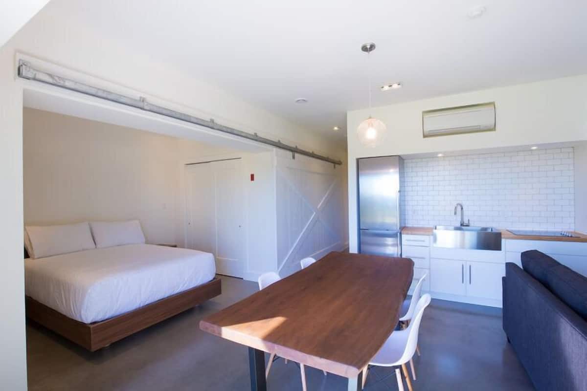 Loft, 1 Bedroom, Not Ocean Front | Living area | 60-inch flat-screen TV with cable channels, TV