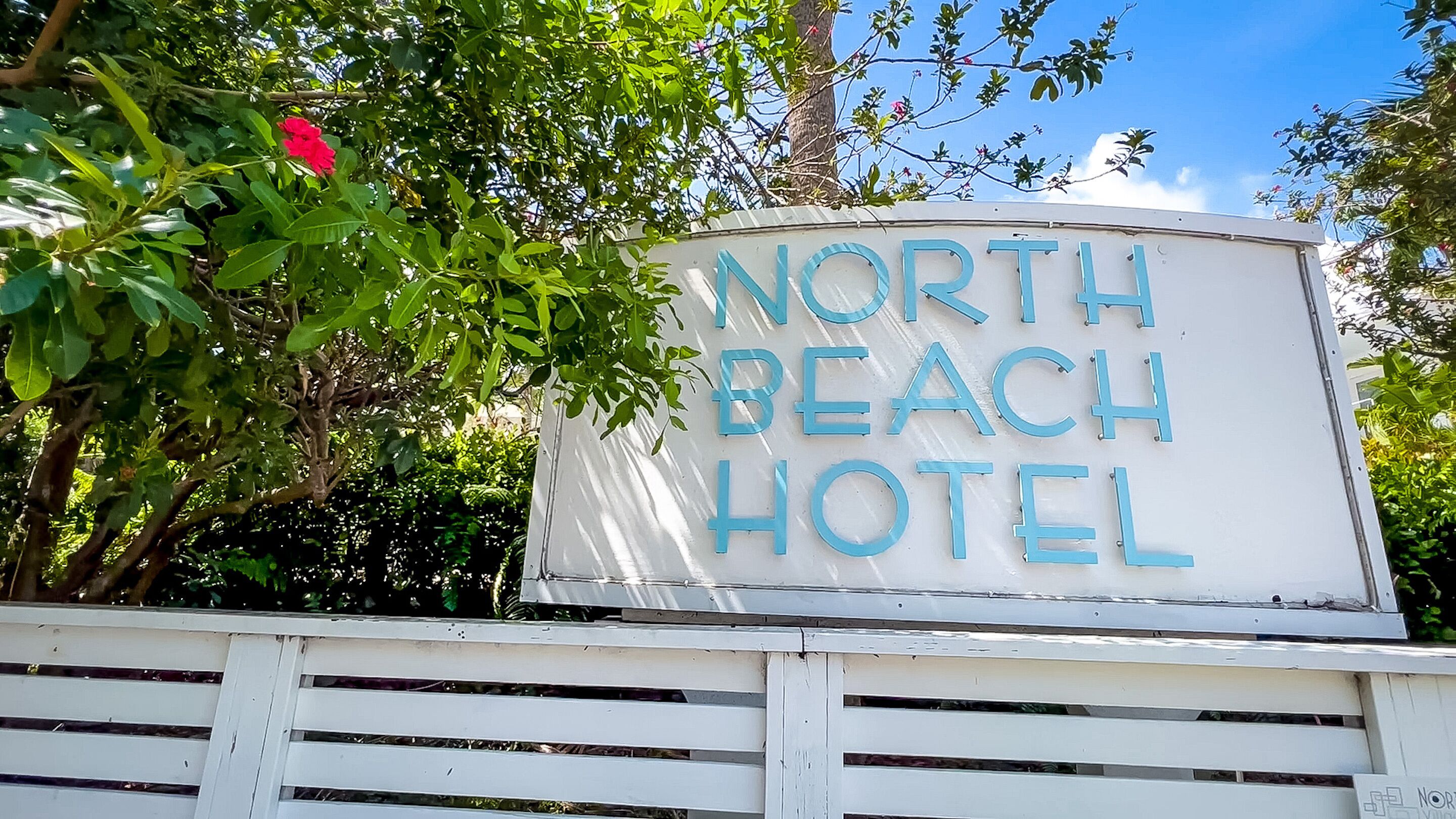 Foto - North Beach Hotel