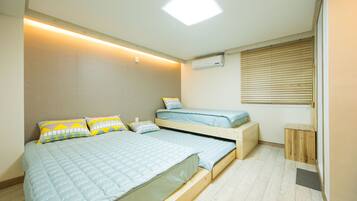 Family Room | Iron/ironing board, free WiFi, bed sheets