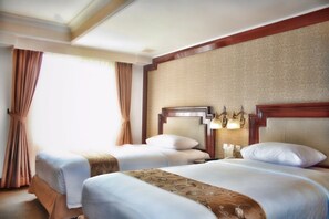 Habitació executiva, fumadors | Roba de llit d'alta qualitat i matalassos d'escuma viscoelàstica