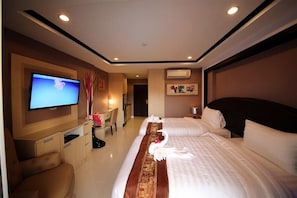 Minibar, in-room safe, desk, rollaway beds